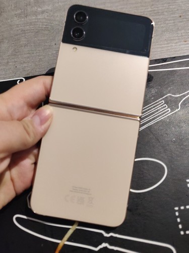 Samsung galaxy flip - samsung,