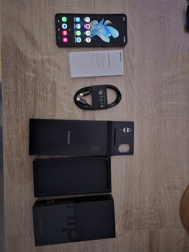 Samsung galaxy flip 4 - samsung,
